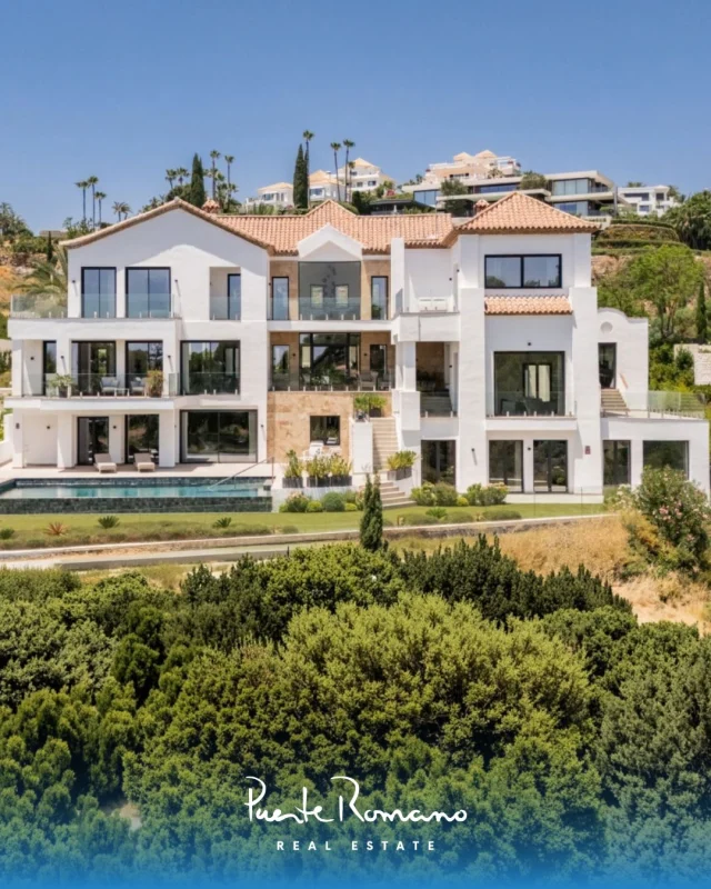 Set within the gated community of Los Flamingos, Villa Rebecka pairs classic Mediterranean architecture with light-filled contemporary interiors and open golf-to-sea views.Asking price: €6,480,000❈ 1,076 m² total built area with 260 m² of terraces❈ 1,997 m² southeast-facing landscaped plot❈ Six en-suite bedrooms plus study and two guest toilets❈ Private lift across three levels, heated saltwater pool❈ Gaggenau kitchen, cinema, gym, Turkish bath, wine cellar❈ Indoor–outdoor entertaining kitchen and barbecue❈ 24-hour security and private three-car garageEnergy Rating:Consumption: C / Emissions: CLocation: Los Flamingos, BenahavísReference: 15793More information: prre.link/15793Contact us to arrange a viewing.#PuenteRomanoRealEstate #BenahavisMarbella #MarbellaRealEstate