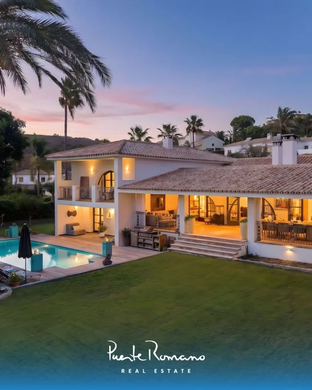 Elegant Mediterranean family villa with sea views in El Paraíso Alto, Benahavís.Asking price: €2,850,000❈ 595 m² total build with multiple covered terraces❈ Five bedrooms, four bathrooms plus independent guest apartment❈ Landscaped Mediterranean gardens with mature fruit trees❈ Private swimming pool and covered lounge areas❈ Vaulted ceilings, exposed beams and two fireplaces❈ Open-plan kitchen with twin islands and utility room❈ Master suite with walk-in wardrobe, balcony and home officeEnergy Rating: In processLocation: El Paraíso Alto, BenahavísReference: 16765More information: prre.link/16765Contact us to arrange a viewing.#PuenteRomanoRealEstate #BenahavisMarbella #MarbellaRealEstate